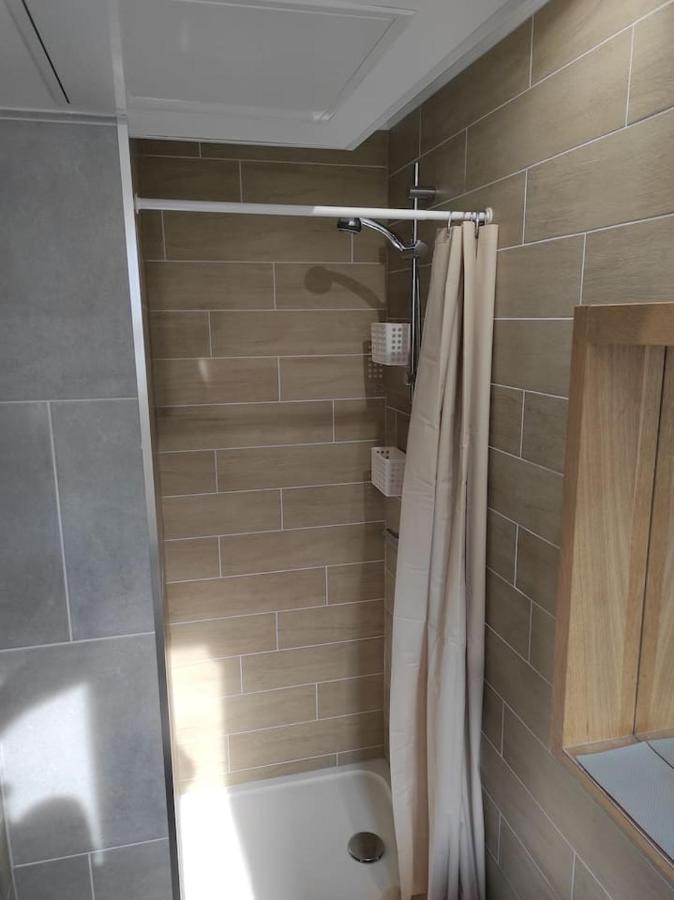 Paris Appartment 30 M2 Paris 2 Beds Subway Station 13 And 14 And 4 Saint-Ouen  Zewnętrze zdjęcie